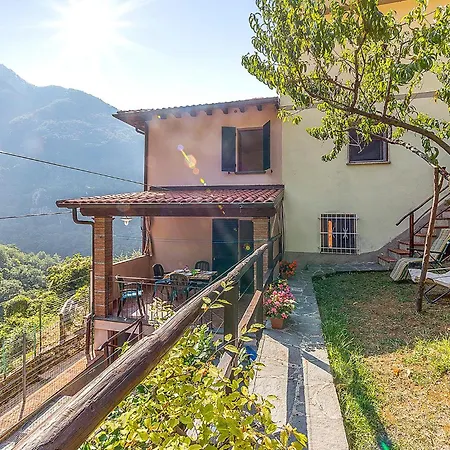Elisena Holiday home